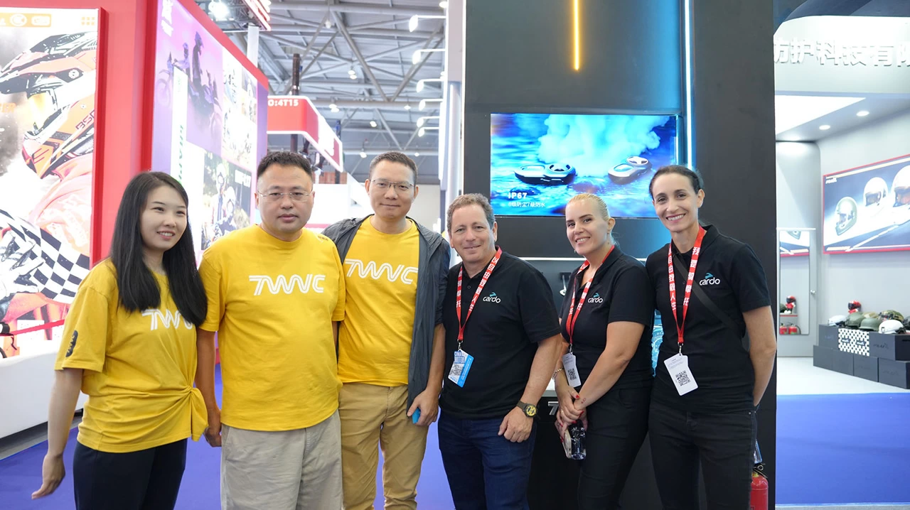 TWVC Unveils X9 Pro at 2025 Chongqing International Motorcycle Exhibition for Large Group Riding